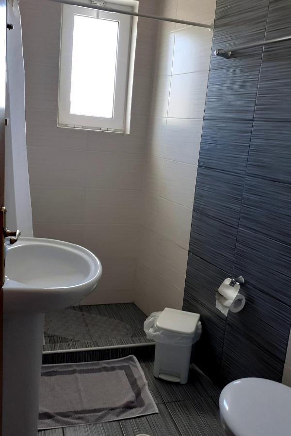Nikolaki Rooms Pórto Ráfti Exteriér fotografie