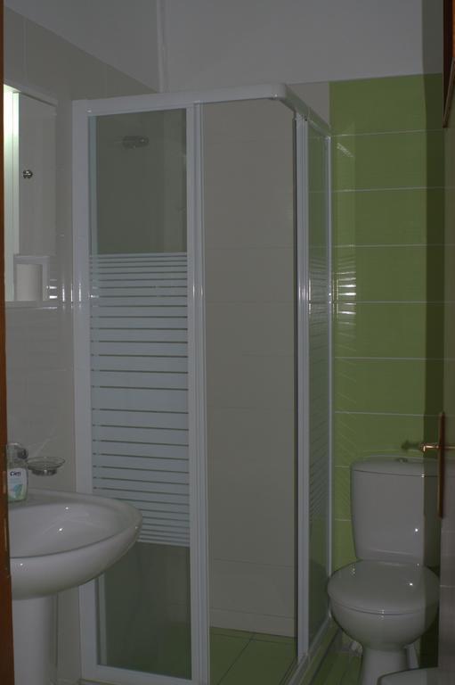 Nikolaki Rooms Pórto Ráfti Exteriér fotografie