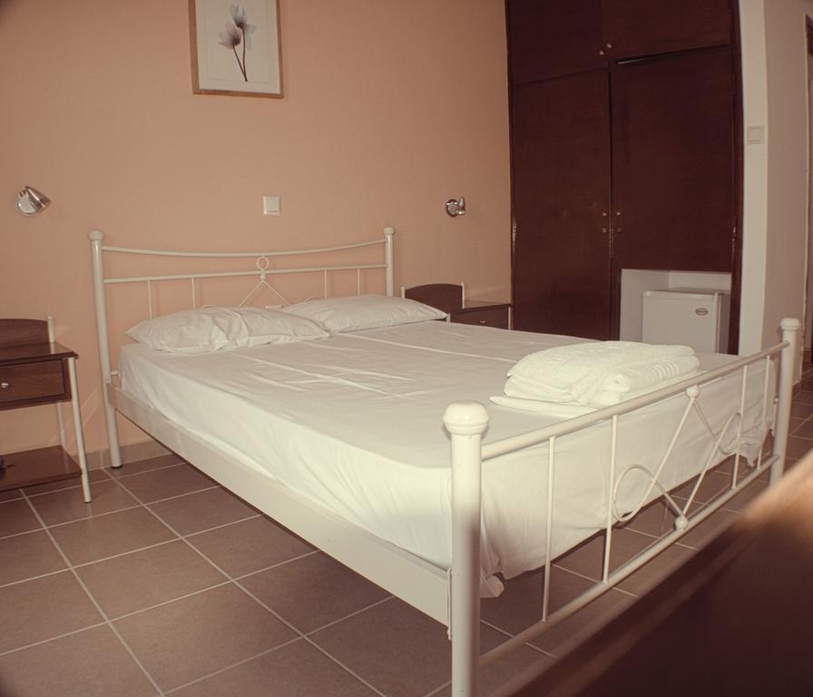 Nikolaki Rooms Pórto Ráfti Exteriér fotografie